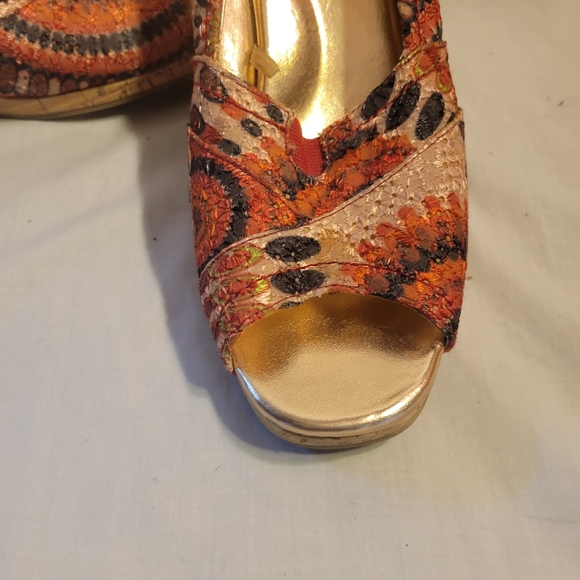 Faded Glory Women Wedges Size 11 Orange Rainbow Open Toe Summertime Fabric - Picture 5 of 8